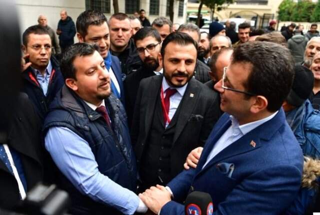 'Metrobüs Alacağım' Diyen Vatandaş, İmamoğlu'yla Yeniden Buluşunca Bu Kez Otoparktan Dert Yandı