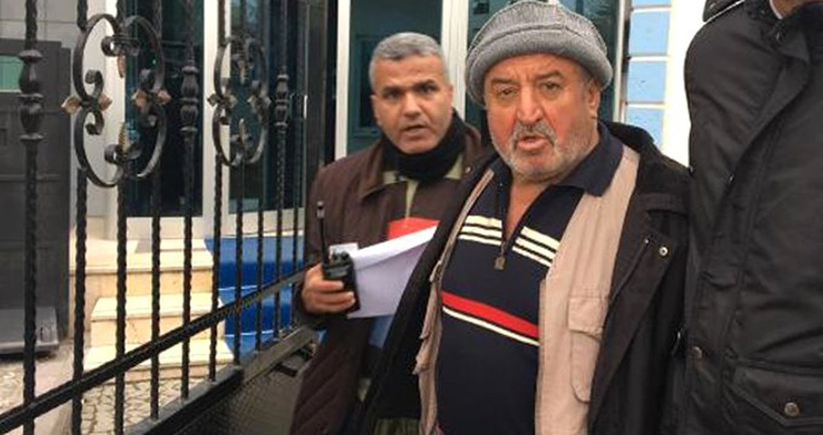 Ortağı Olan Kayınbiraderini Defalarca Bıçaklayan Saldırgan, Kendini Görüntüleyen Gazetecilere 'Öldü mü?' Diye Sordu