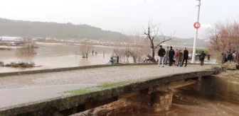 Şiddetli Yağmur Tarım Alanlarını Sular Altında Bıraktı