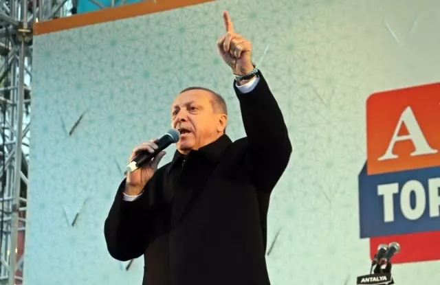 Erdoğan: 'Yanlış Yaparlarsa Oradayız' Erdoğan: 'Yanlış Yaparlarsa Oradayız'
