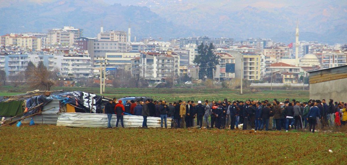 Ağılın İçindeki Cesedi Görmek İsteyen Vatandaşlar, Arbedeye Neden Oldu