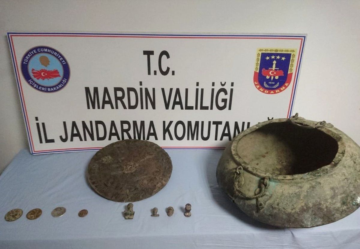 Mardin'de Tarihi Eser Kaçakçılarına Operasyon