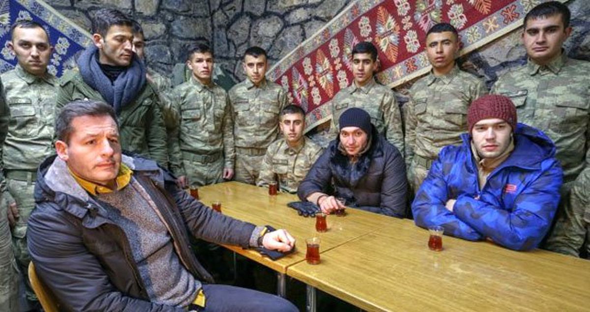Söz Dizisinin Oyuncuları, Canlandırdıkları Kahramanlarla Irak Sınırında Buluştular