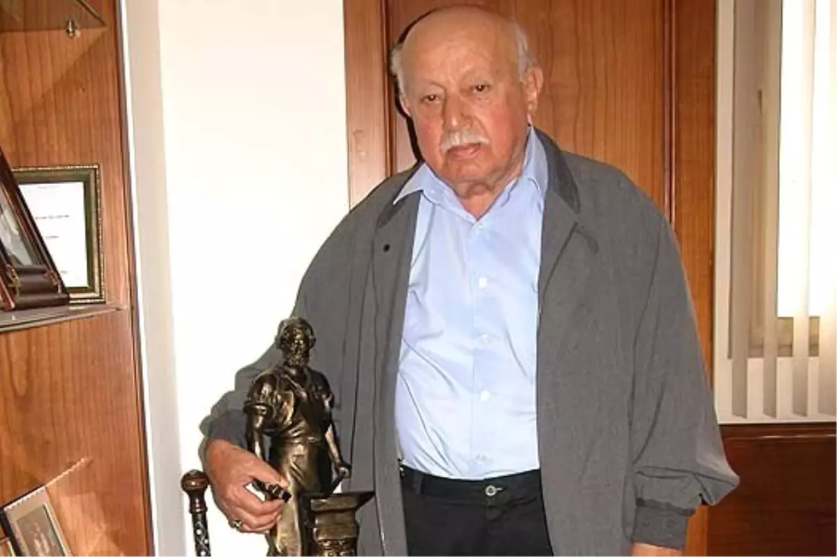 Ünlü İş Adamı Bugün Toprağa Verilecek