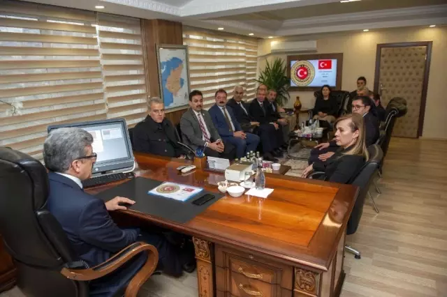 Vali Bilmez, Kamu Kurum Ziyaretlerini Sürdürüyor Vali Bilmez, Kamu Kurum Ziyaretlerini Sürdürüyor