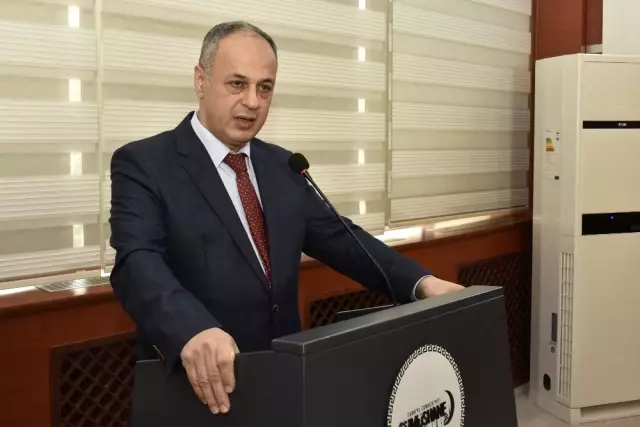 Zigana Tüneli'nin İnşaatı Yarılandı Zigana Tüneli'nin İnşaatı Yarılandı