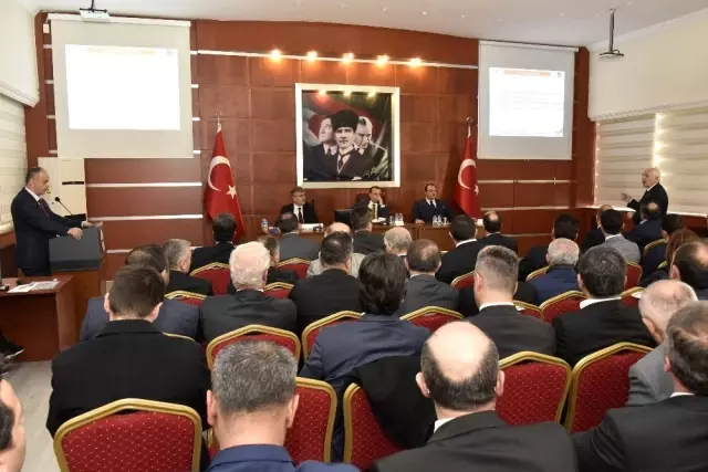 Zigana Tüneli'nin İnşaatı Yarılandı Zigana Tüneli'nin İnşaatı Yarılandı