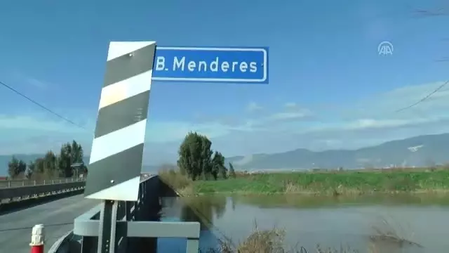 Büyük Menderes Nehri Taştı, Ekili Alanlar Su Altına Kaldı