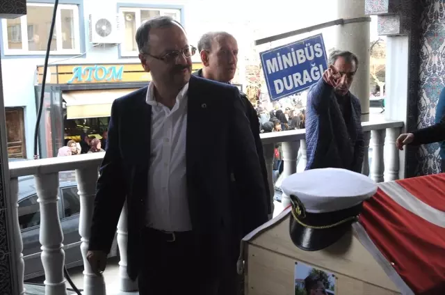 Gemi Yangınında Hayatını Kaybedenler Son Yolculuğuna Uğurlanıyor