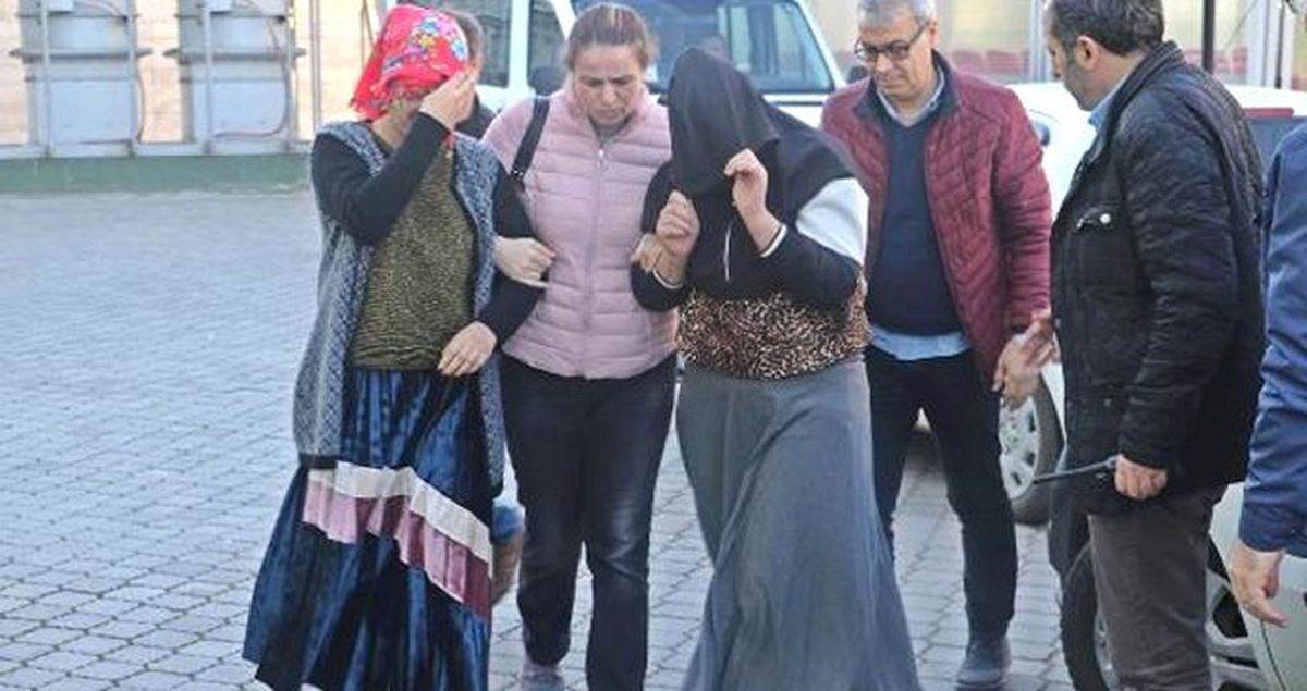 Hırsızlık Şüphelisi Kadınlardan Kendilerini Görüntüleyen Gazetecilere İlginç Sözler: Sen Hala Ölmedin mi?