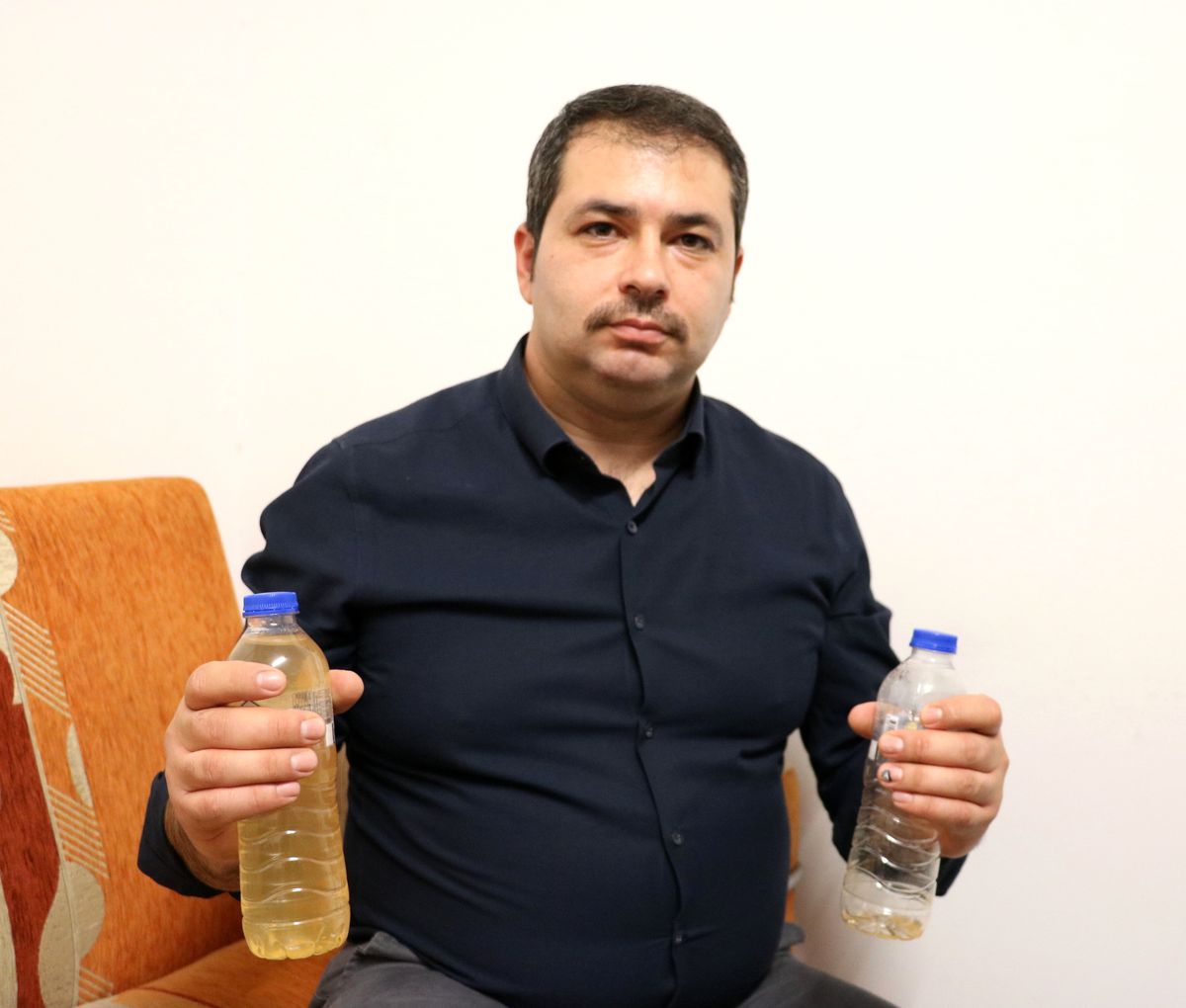 Marketten Aldığı Pet Şişedeki Suyun Rengi Değişti