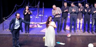 Şehir Tiyatrolarının Yeni Oyunu 'Can Yeleği'nin Galası Yapıldı