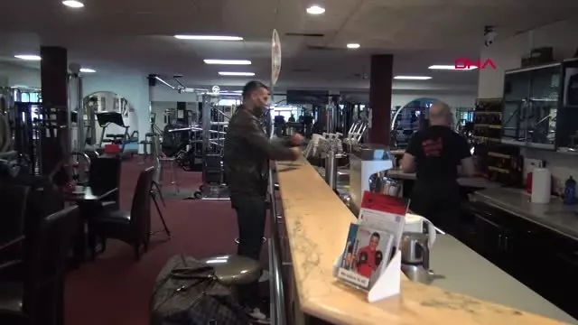Spor Dünya Ağır Sıklet Boks Şampiyonu Charr Türkiye'yi Seviyorum Spor Dünya Ağır Sıklet Boks Şampiyonu Charr Türkiye'yi Seviyorum
