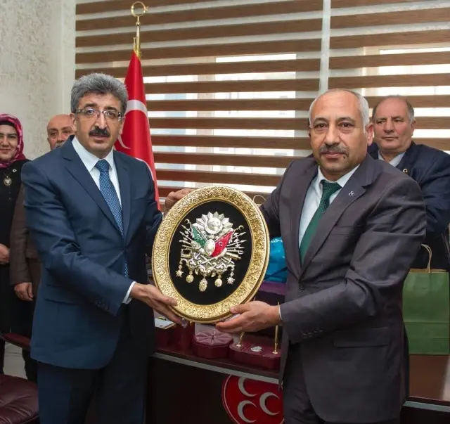 Vali Bilmez'den Siyasi Partilere Ziyaret Vali Bilmez'den Siyasi Partilere Ziyaret