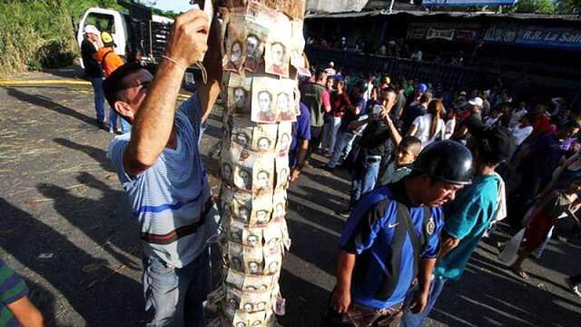 ABD Yaptırımları Venezuela Ekonomisini Felç Edebilir