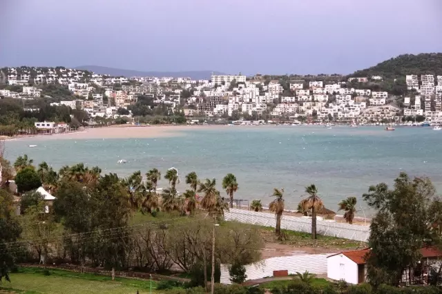 Bodrum'da Tekneler Battı, Araziler Sular Altında Kaldı