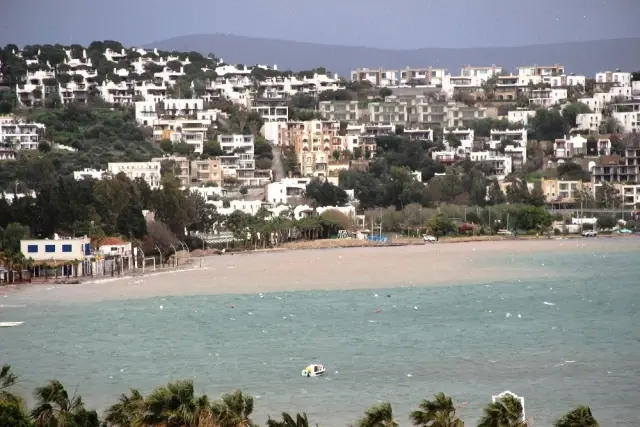 Bodrum'da Tekneler Battı, Araziler Sular Altında Kaldı