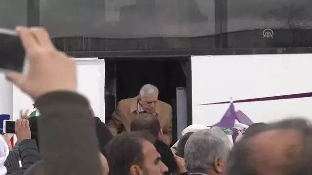 HDP'nin Aday Tanıtım Toplantısında Skandal! Terör Örgütünü Öven Marş Okundu, Ölen Teröristler İçin Saygı Duruşunda Bulunuldu