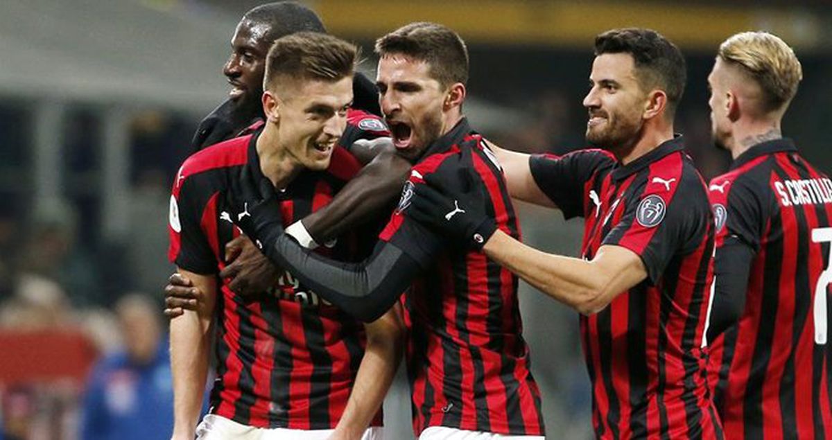 İtalya Kupasında Milan, Piatek'in Golleriyle Napoli'yi Eledi