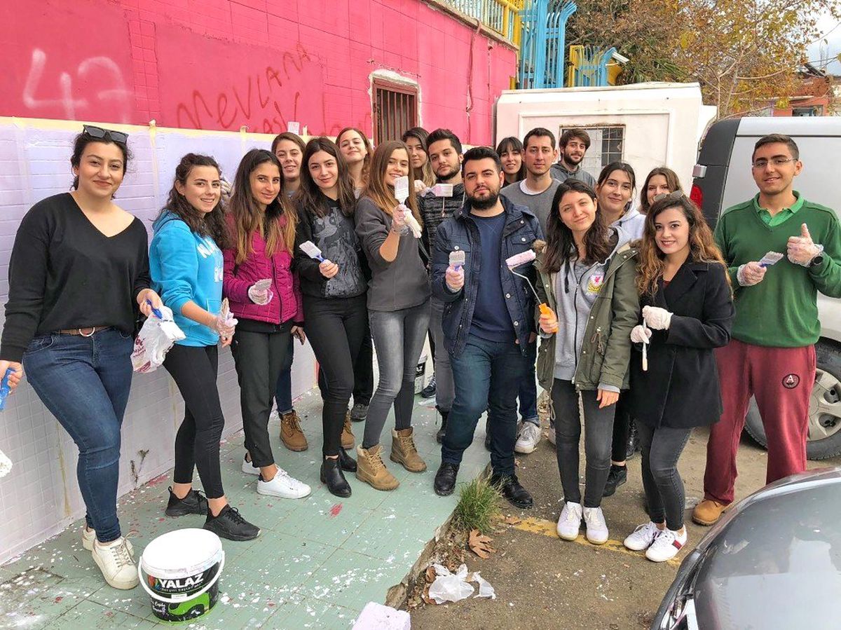 Yaşar Üniversitesi'nde Öğrencilerin Dersi 'İyilik'