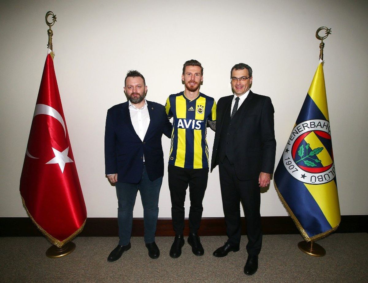 Damien Comolli'den Serdar Aziz'e Övgü: Tecrübeli ve Çok İyi Bir Oyuncu