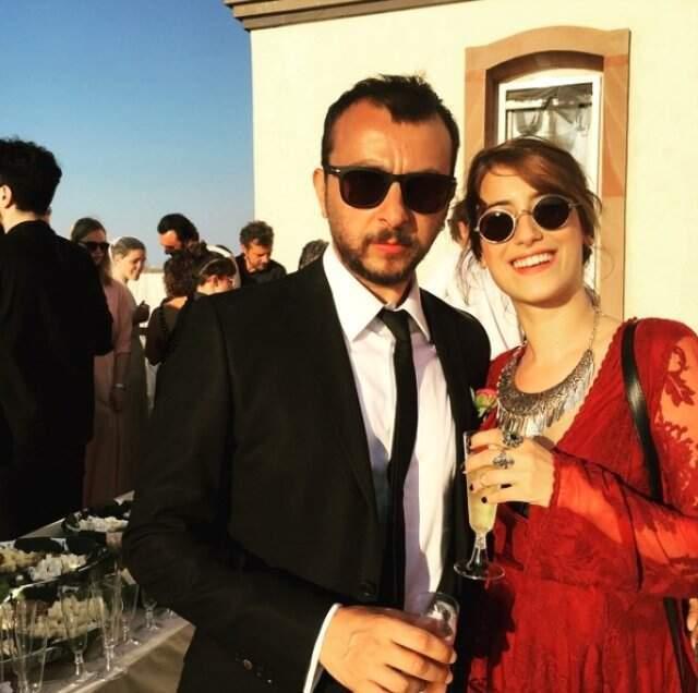 Düğün İçin Gün Sayan Hazal Kaya, Dostlarıyla Kına Gecesi Yaptı