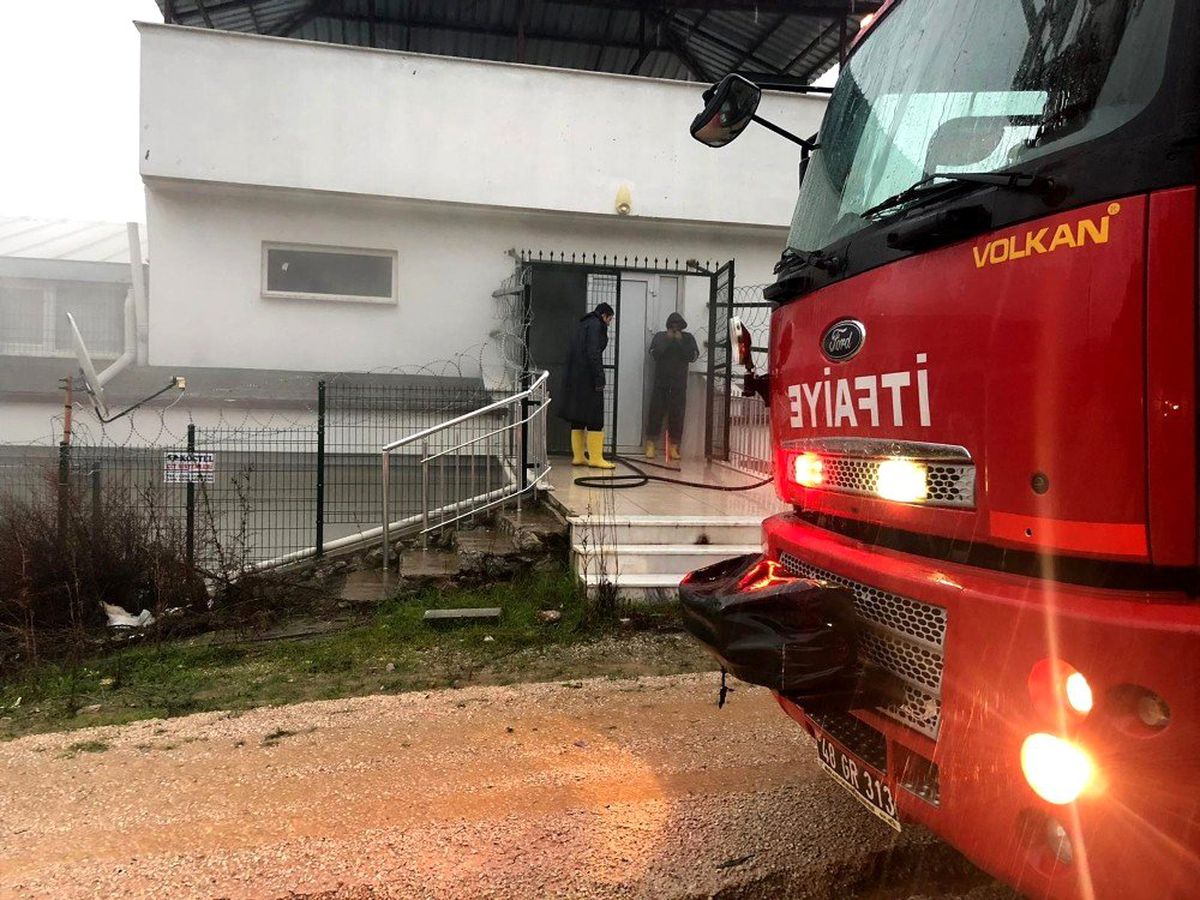 Fethiye'de Erkek Öğrenci Yurdunda Yangın