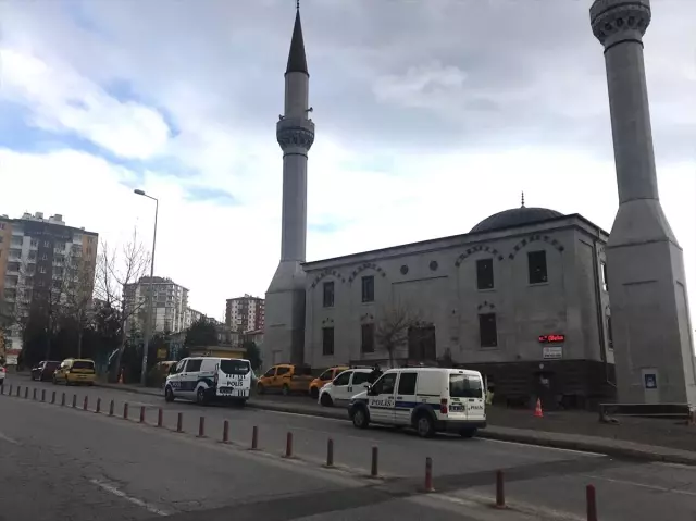 kayseri de taksi duraginda bicakli kavga 4 yarali