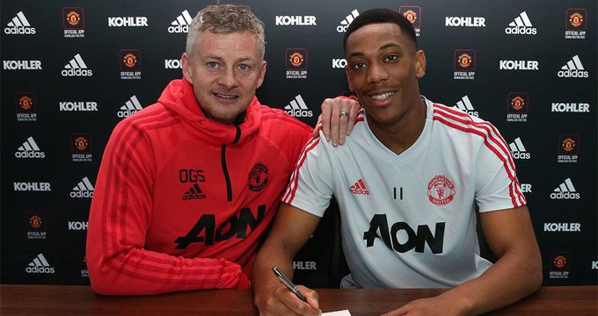 Manchester United, Martial ile Sözleşme Yeniledi