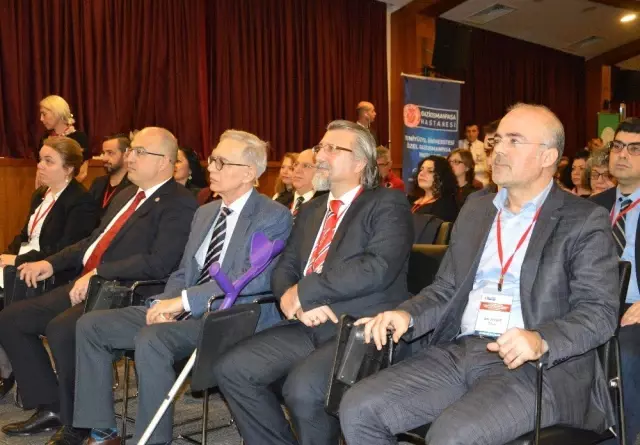 Prof. Dr. Cüneyt Ulutin,