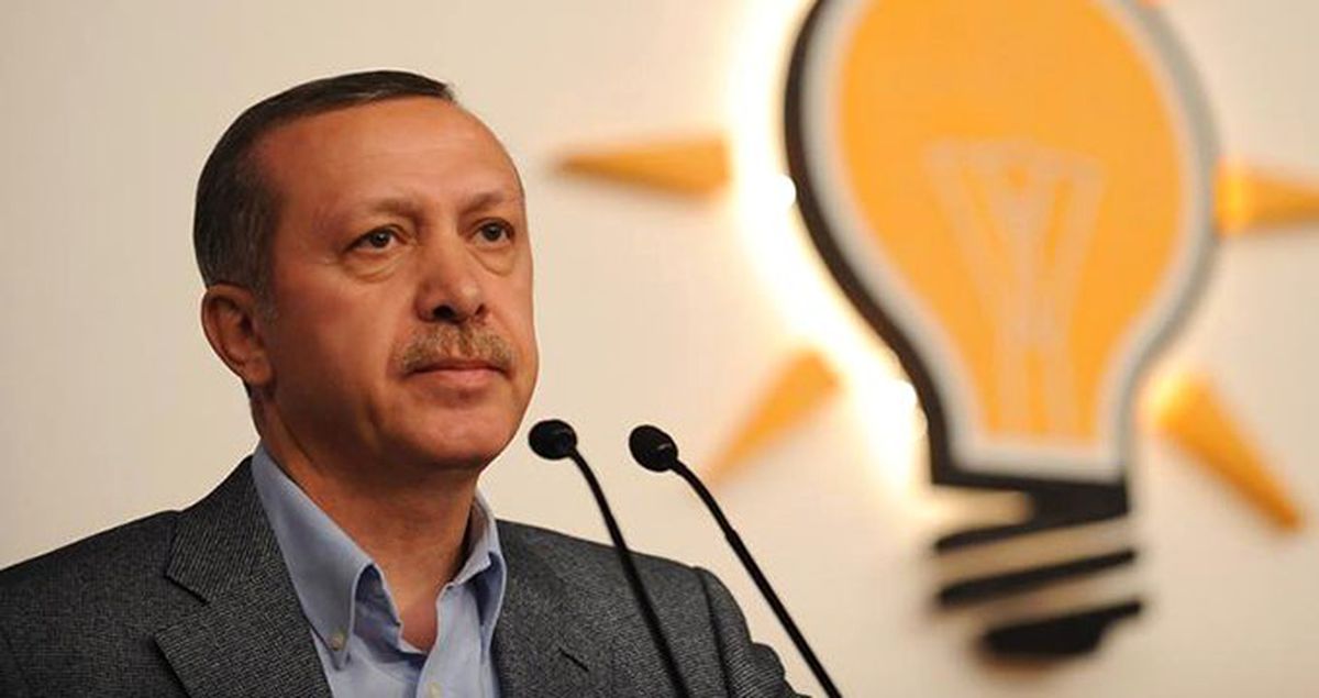 AK Parti, 30 Büyükşehirde Vatandaşın Nabzını Tuttu! Sonuçlar Cumhurbaşkanı Erdoğan'na Sunuldu