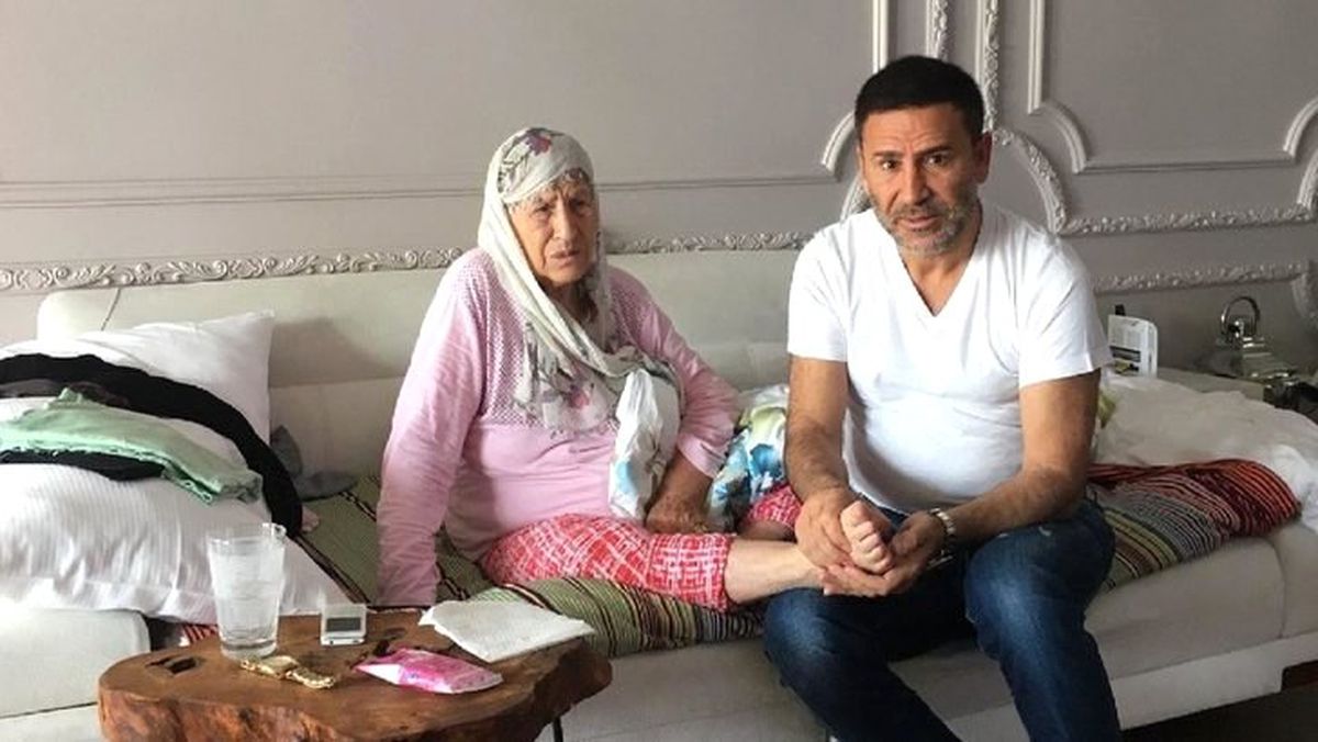 İzzet Yıldızhan'ın Annesi Yoğun Bakıma Kaldırıldı