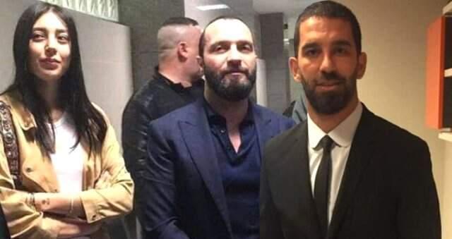 Arda Turan'la Davalık var olan Berkay Şahin, Hayranlarının Önünde Yemin Etti