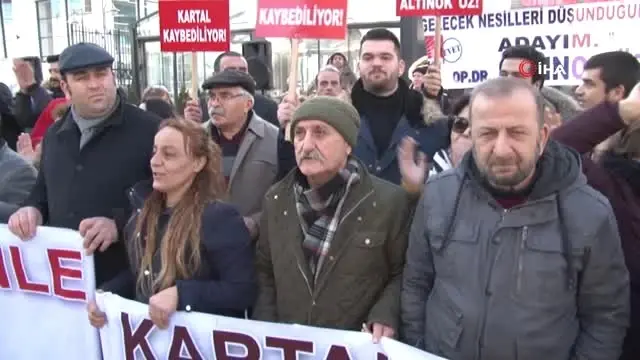 CHP Önünde Partililerden Aday Protestosu CHP Önünde Partililerden Aday Protestosu