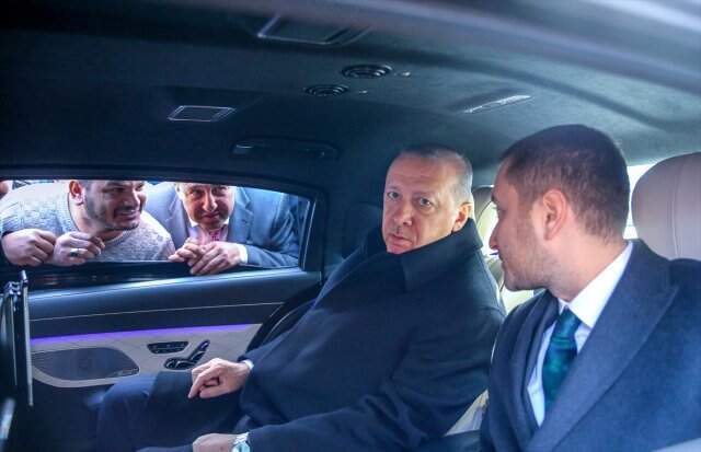 Cumhurbaşkanı Erdoğan, Minibüsçülerle Sohbet Etti