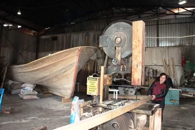 Kadın Girişimci, Denizi Olmayan Manisa'da Tekne Üretiyor