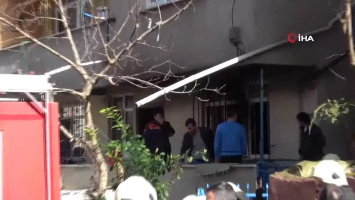 Pendik'te Korkutan Yangın: 4 Kişi Dumanlardan Etkilendi