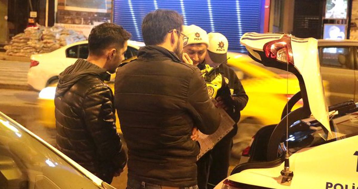 Alkollü Sürücünün Kontrolünden Çıkan Otomobil Markete Girdi
