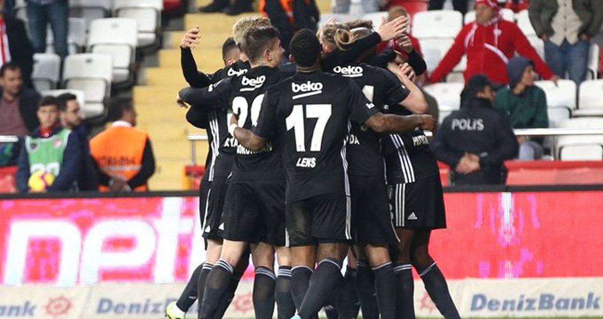 Beşiktaş, Antalyaspor'u Farka Boğdu: 6-2