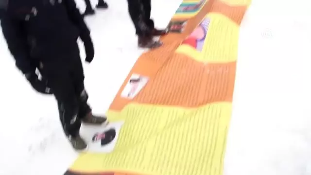 Çin'in Sincan Politikası İsveç'te Protesto Edildi