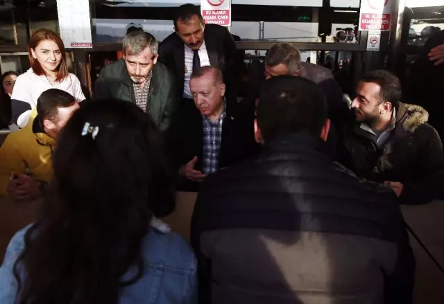 CumhurbaÅkanÄ± ErdoÄan, ÃengelkÃ¶y'de Ã§ay bahÃ§esinde vatandaÅlarla sohbet etti ile ilgili gÃ¶rsel sonucu