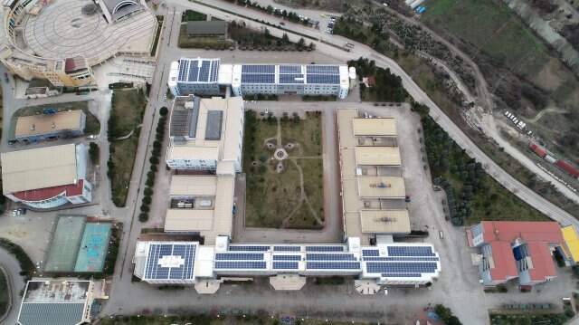 Karabük Üniversitesi Kendi Elektriğini Güneş Panelleri ile Üretiyor