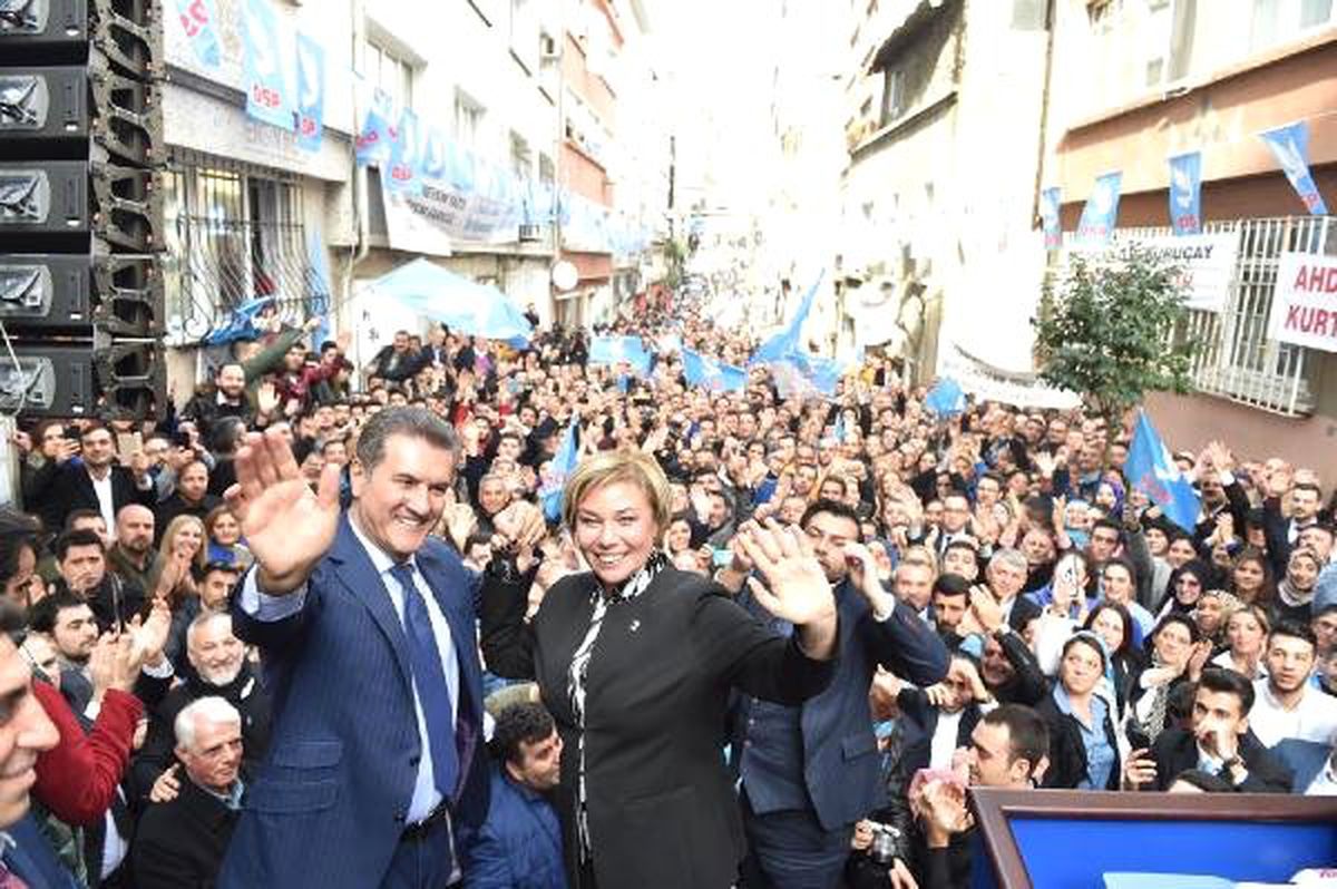 Sarıgül: Bülent Ecevit'in Siyasi Nezaketi ve Siyasi Zarafetinden Geliyoruz