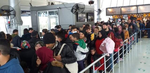 Teleferik Fiyatları Yarı Yarıya Ucuzladı, Yüzlerce Metre Kuyruk Oluştu