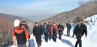 Vali Toprak, Akşehir'de Doğa Yürüyüşüne Katıldı