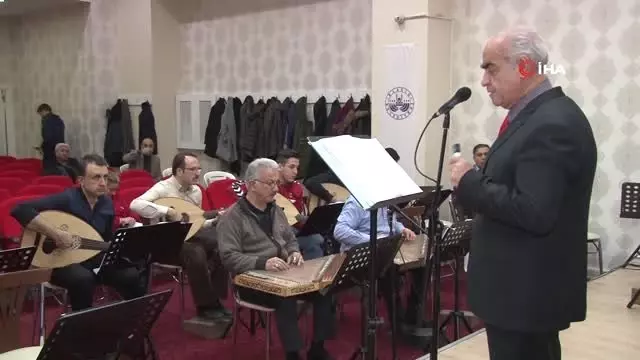 Bu Koroda Her Meslekten İnsan Var...tam 180 Kişilik Gönüllüden Oluşuyor