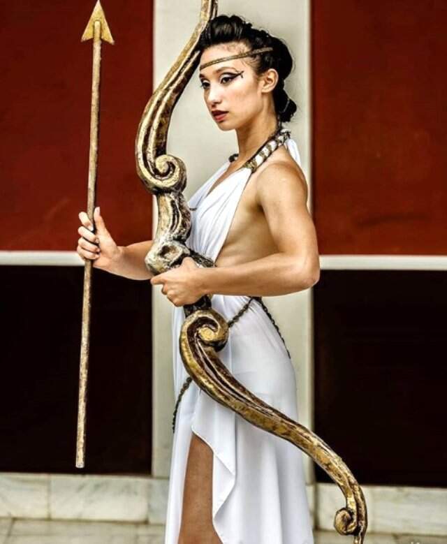 Dimitra Vamvakousi Kimdir?