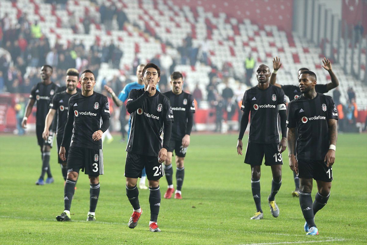 Kagawa'nın 3 Dakikada 2 Gol Atması Dünya Basınında!