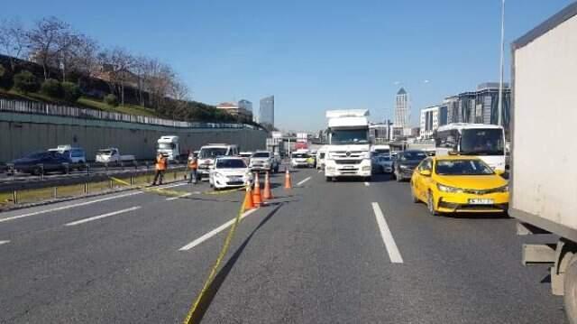 Son Dakika! TEM'de Feci Kaza! Otomobil ile Motosiklet Çarpıştı: 1 Kişi Öldü