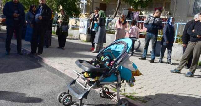3 Yaşındaki Kız Çocuğu Minibüste Annesinin Kucağında Öldü